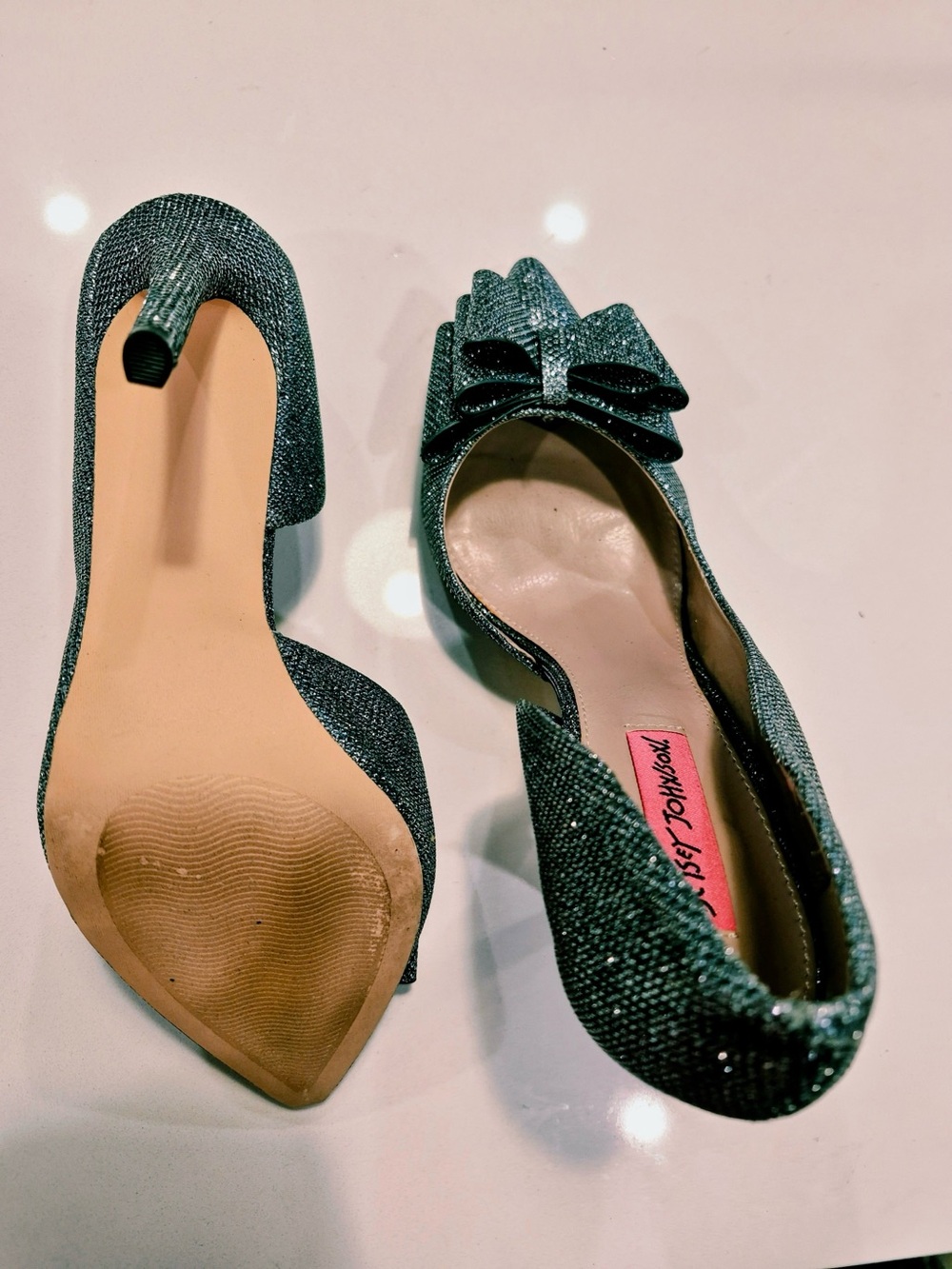 Betsey Johnson Teal Glitter Pointed Toe Pumps with Bow Detail size 9 - Picture 5 of 5
